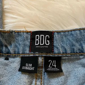 BDG High Waisted Slim Straight Jeans thumbnail 5