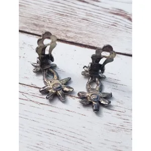 Vintage Clip On Earrings - Flower Duo - Missing Gems thumbnail 3