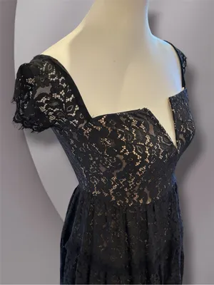 Lulus Black Lace Tiered Maxi Dress NWT XS Off-The-Shoulder V-Neck thumbnail 2