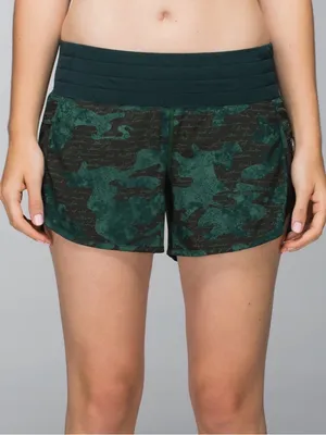 Lululemon Tracker Short II *4-way Stretch thumbnail 3