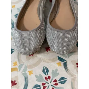 Gianni Bini Womens Silver‎ Rhinestone Ballet Flats Grey Sparkly Slip On Shoes 8M thumbnail 2