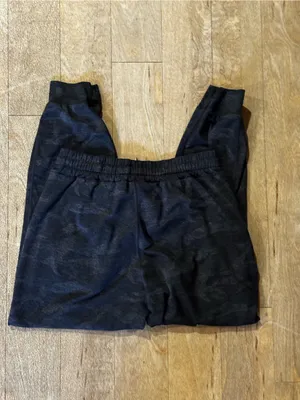 Vuori Sunday Performance Joggers Black Camo Print Size X-Small thumbnail 5