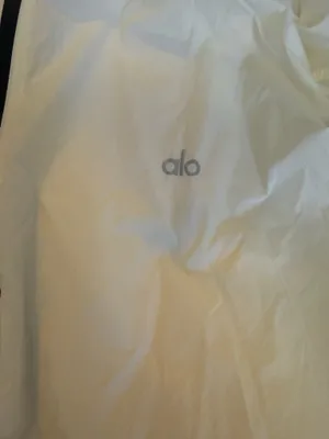 Alo beige short sets  thumbnail 3