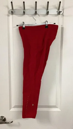 Lululemon Leggings In Dark Red thumbnail 1