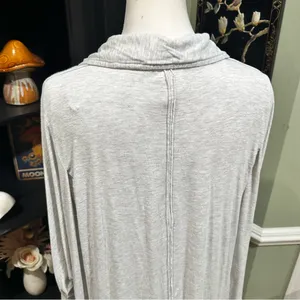 Free People “Can’t Fool Me” Collared Draped Top Gray Size M thumbnail 9