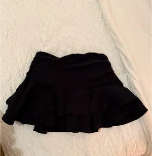 ZARA Ruffle Skort Black thumbnail 2