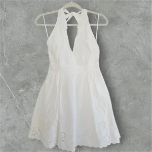 Zara NWT Cotton Eyelet Embroidered V-Neck Mini Halter Dress Lined Size M thumbnail 4
