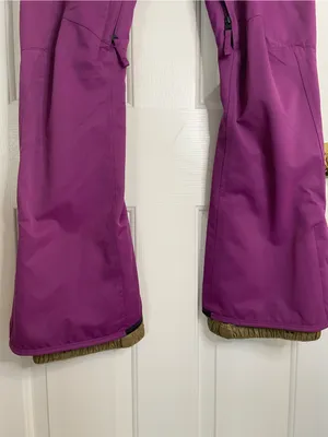 686 Women's Purple Cargo Insulated Snow Pants Size Medium ski gorpcore thumbnail 3