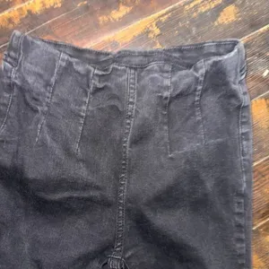 Free People black pleated pull in stretchy slimming jeggings thumbnail 2