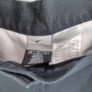 Nike women's black casual high-waisted golf shorts thumbnail 4