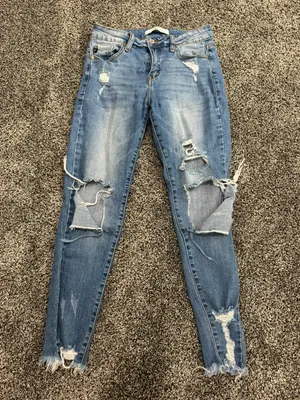 KanCan Distressed Skinny Jeans thumbnail 2