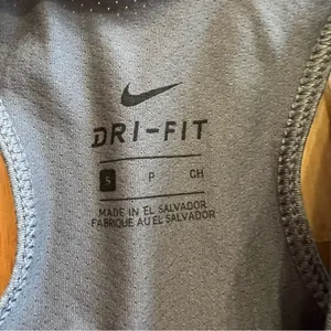 Nike Dri-FIT Gray Racerback Tank Top Size Small thumbnail 3