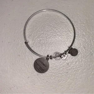 Alex & Ani Walt Disney World Princesses Cinderella Face Silver Bangle Bracelet thumbnail 2