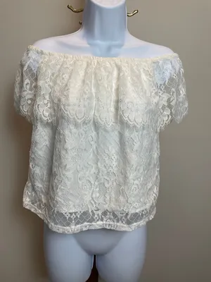 Hollister Lace Off Shoulder Ruffle Crop Top Size M Cream thumbnail 1