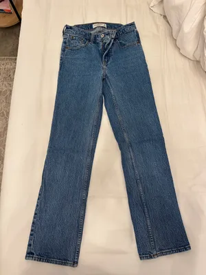Abercrombie Mid-Rise Jeans 90s Straight thumbnail 1