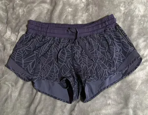 Lululemon Pretty Palm Size 6 Hotty Hot Shorts thumbnail 4