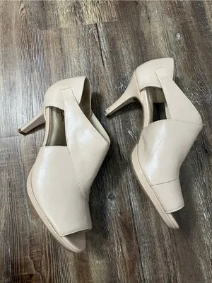 Life Stride Nude Soft System Taupe Peep Toe Heels 8.5 Preppy Formal Wedding thumbnail 4