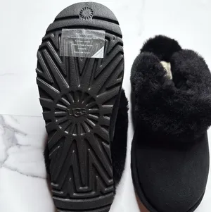 Ugg Classic Slipper II thumbnail 5