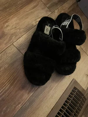 UGG Slippers thumbnail 7