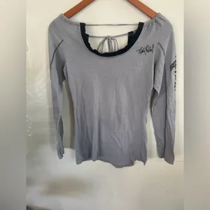 Vintage Y2K,Scope Graphic Long Sleeve Top in Light Gray thumbnail 2