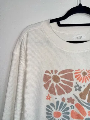 Maurices Corded Multi Floral Sweatshirt White Pullover Crew Neck thumbnail 3