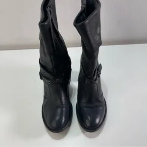 Born Boots Wmn 7.5 Gilary Blck Pebbled Leather Moto Block Heel Biker Belt Strap thumbnail 3