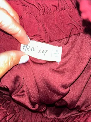 New In High-Waist Athletic Shorts Burgundy Women’s Small thumbnail 4