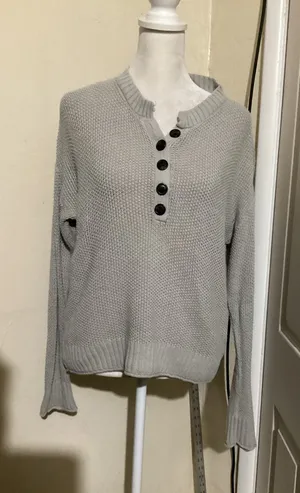 American Eagle Outfitters Women Light Gray Knit Henley Sweater Size S thumbnail 1
