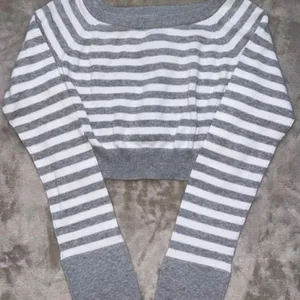 Vintage Y2K Limited Too Grey White Striped Cropped Sweater Top Size 12 Girls thumbnail 1