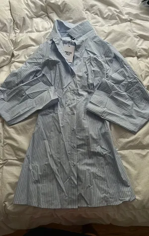 Princess Polly Dress Pinstripe Button-Up thumbnail 1
