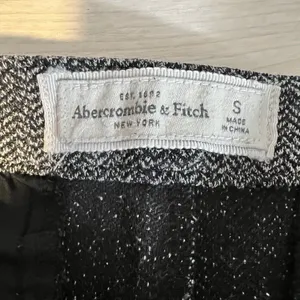 Abercrombie & Fitch trouser pants | Women’s Size Small | 27” waist | Wide leg | High rise thumbnail 6