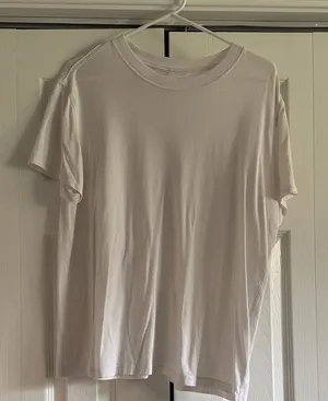 Lululemon classic white athletic top Crew Neck T-Shirt thumbnail 1