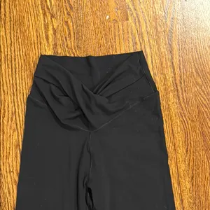 Aerie Black Hi-Rise Flare Legging thumbnail 3