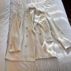 Babaton Aritzia Blazer thumbnail 1