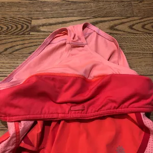 Athleta Acceleration Running Shorts Orange thumbnail 7