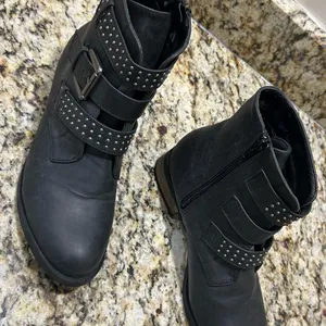 Booties Elegant Black Studded Ankle Booties 8 1/2 M Diba thumbnail 1