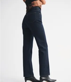 Abercrombie Curve Love Ultra Straight High-Rise Short thumbnail 2