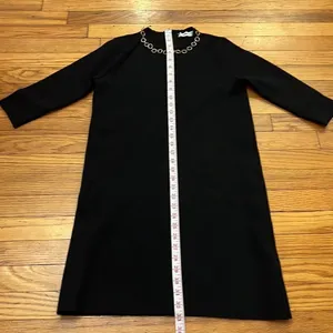 Zara Knit Dress Womens Black‎ Gold Chain Neck Shift Mini S thumbnail 6