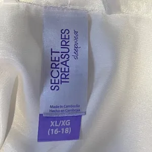 1003 | NWT‎ Secret Treasures Bride Embroidered Satin Robe Cream Womens XL thumbnail 6
