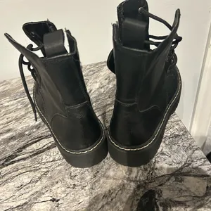 Women's Black sincerely Jules Lace-Up Boots thumbnail 5