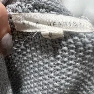 LA Hearts Women's Gray Cropped Henley Sweater Size S Casual Fall thumbnail 8