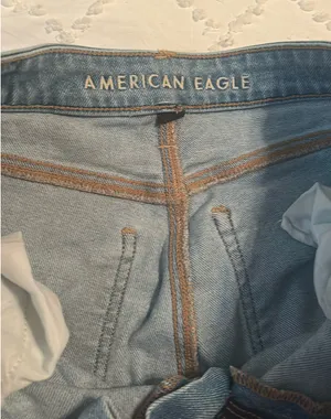American Eagle Jeans Mom Distressed thumbnail 4