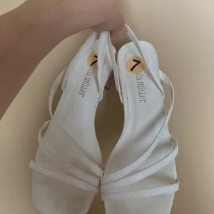White Sandal Heel Size 7 thumbnail 1