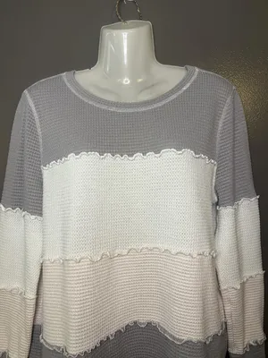 Doe & Rae Sweater Womens Medium Gray Colorblock Waffle Knit Ruffle Pullover thumbnail 1