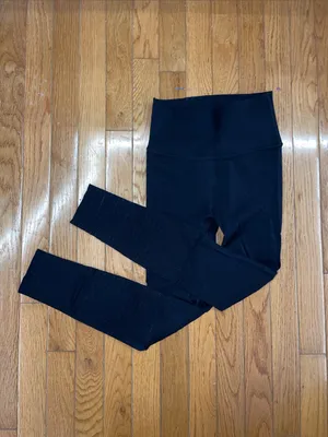 Fabletics Black Cut thumbnail 3