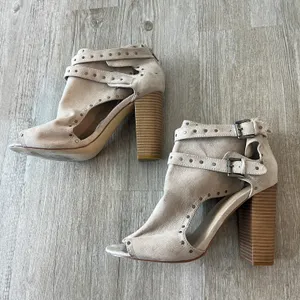Womens JustFab Studded Beige Ankle Boots - 10 thumbnail 3