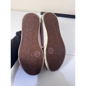 UGG Suede Shearling Lined Sneakers Women‎ Size 5.5 Purple Lace Up Minimalist thumbnail 3