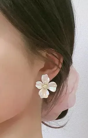 Shiny Flower Stud Earrings Multiple thumbnail 1