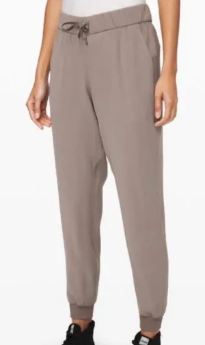 Lululemon On The Fly Jogger Tan Woven Size 10 thumbnail 1