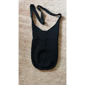 Black Crochet Shoulder Bag with Floral Embroidery thumbnail 7